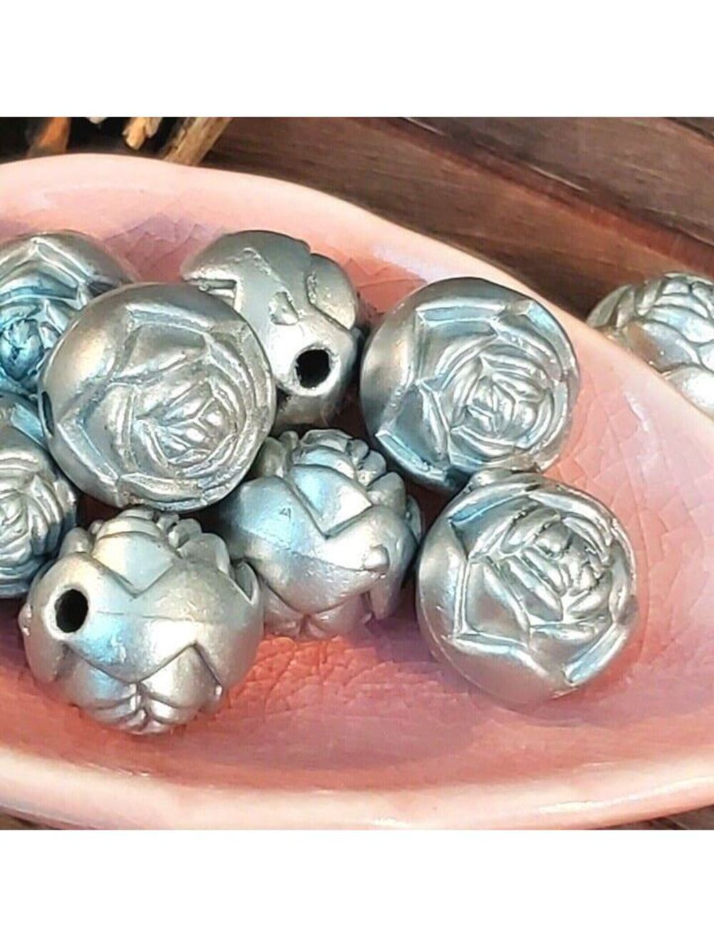 Vintage Retro Silver Satin Rosebud Flower 14mm Round Acrylic Beads 10 pcs